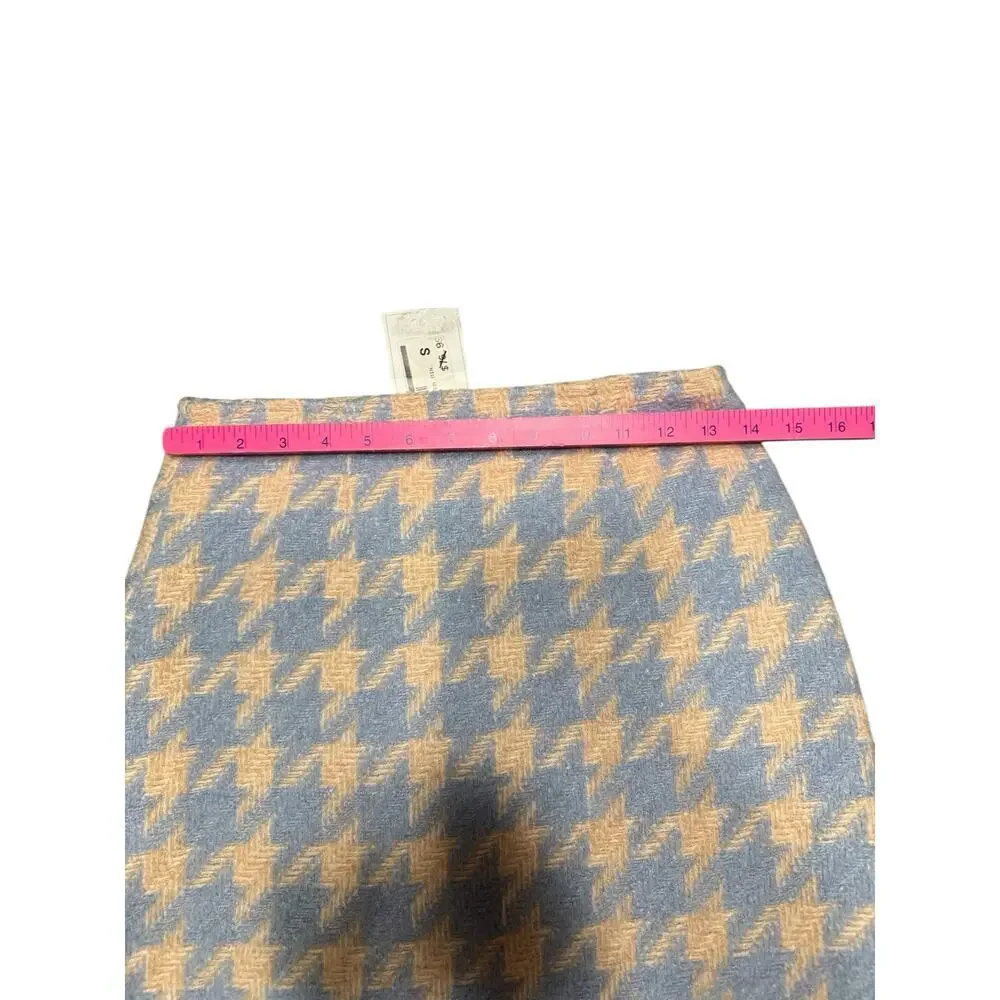Blush Boutique Women’s Tweed Mini Skirt Size S Fringe Hem Pink/Blue